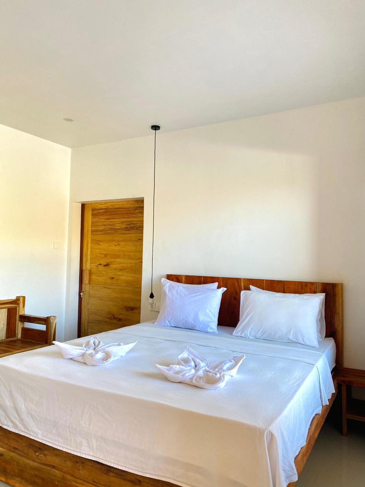 Sky Mountain Views Hotel Kuta  Eksteriør billede