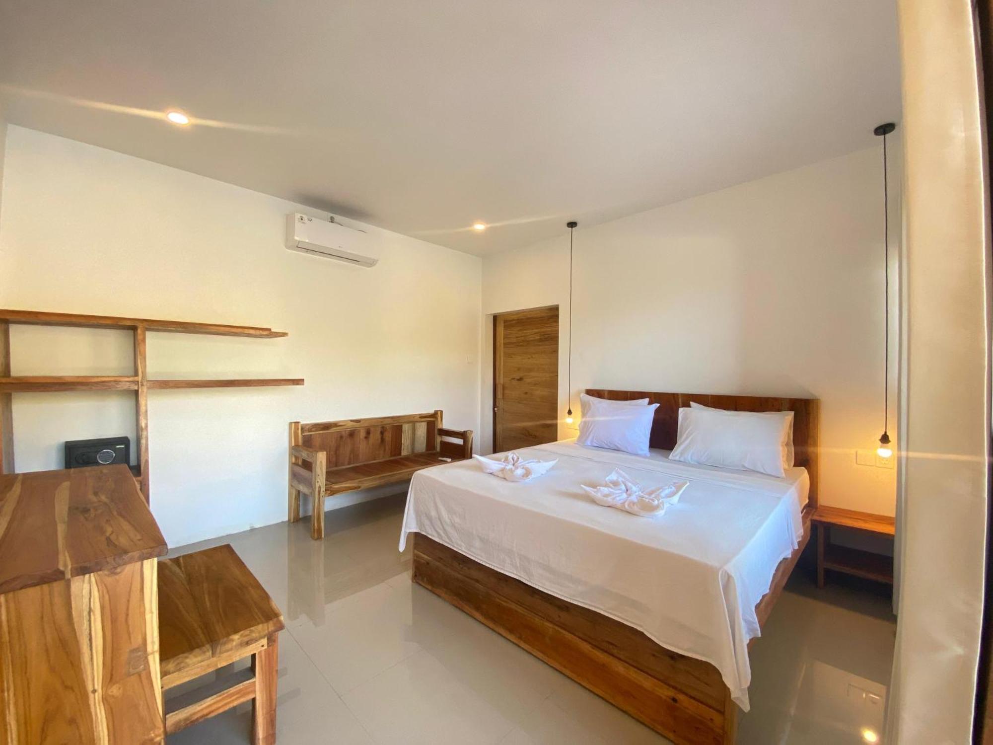 Sky Mountain Views Hotel Kuta  Eksteriør billede
