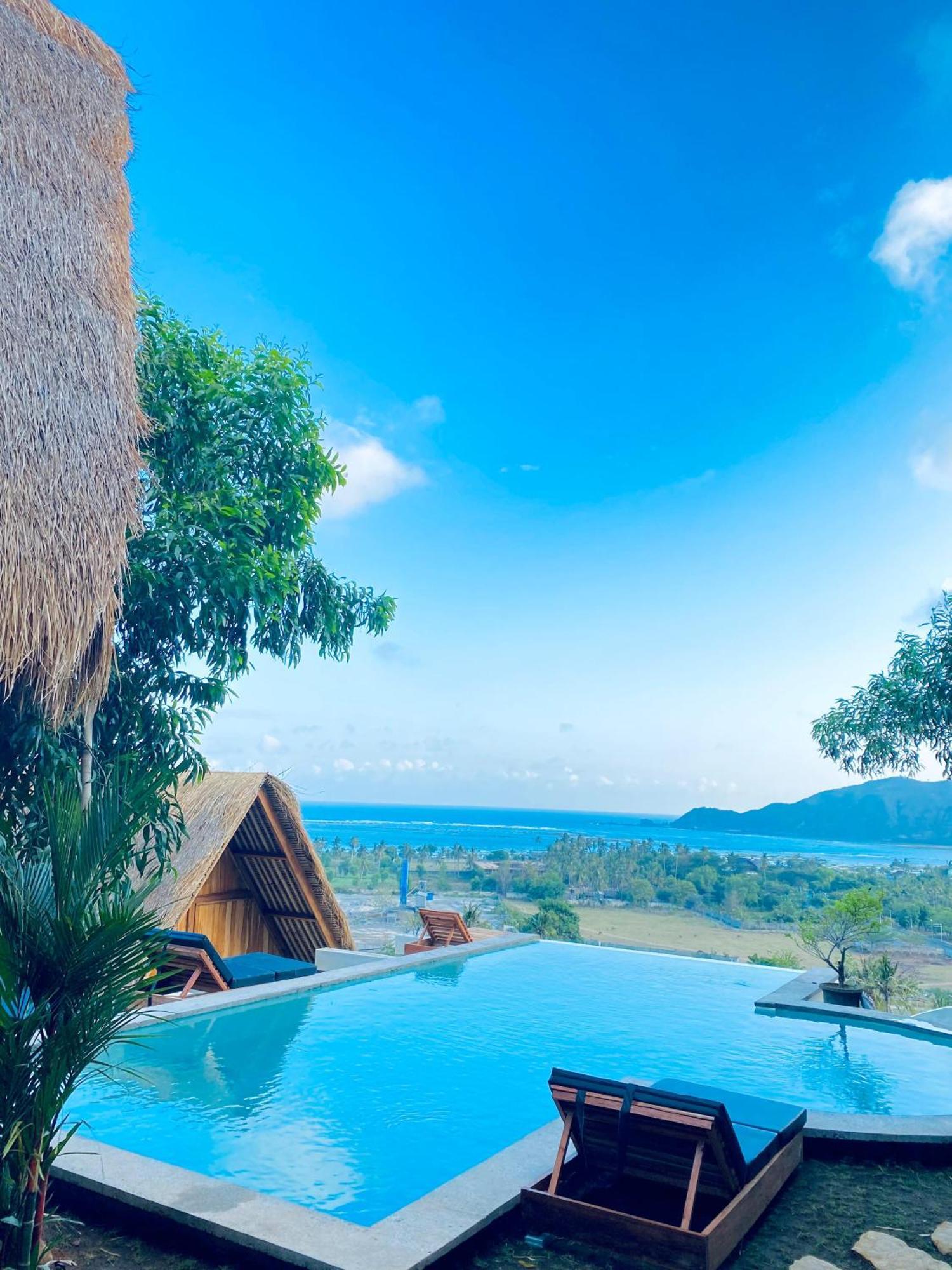 Sky Mountain Views Hotel Kuta  Eksteriør billede