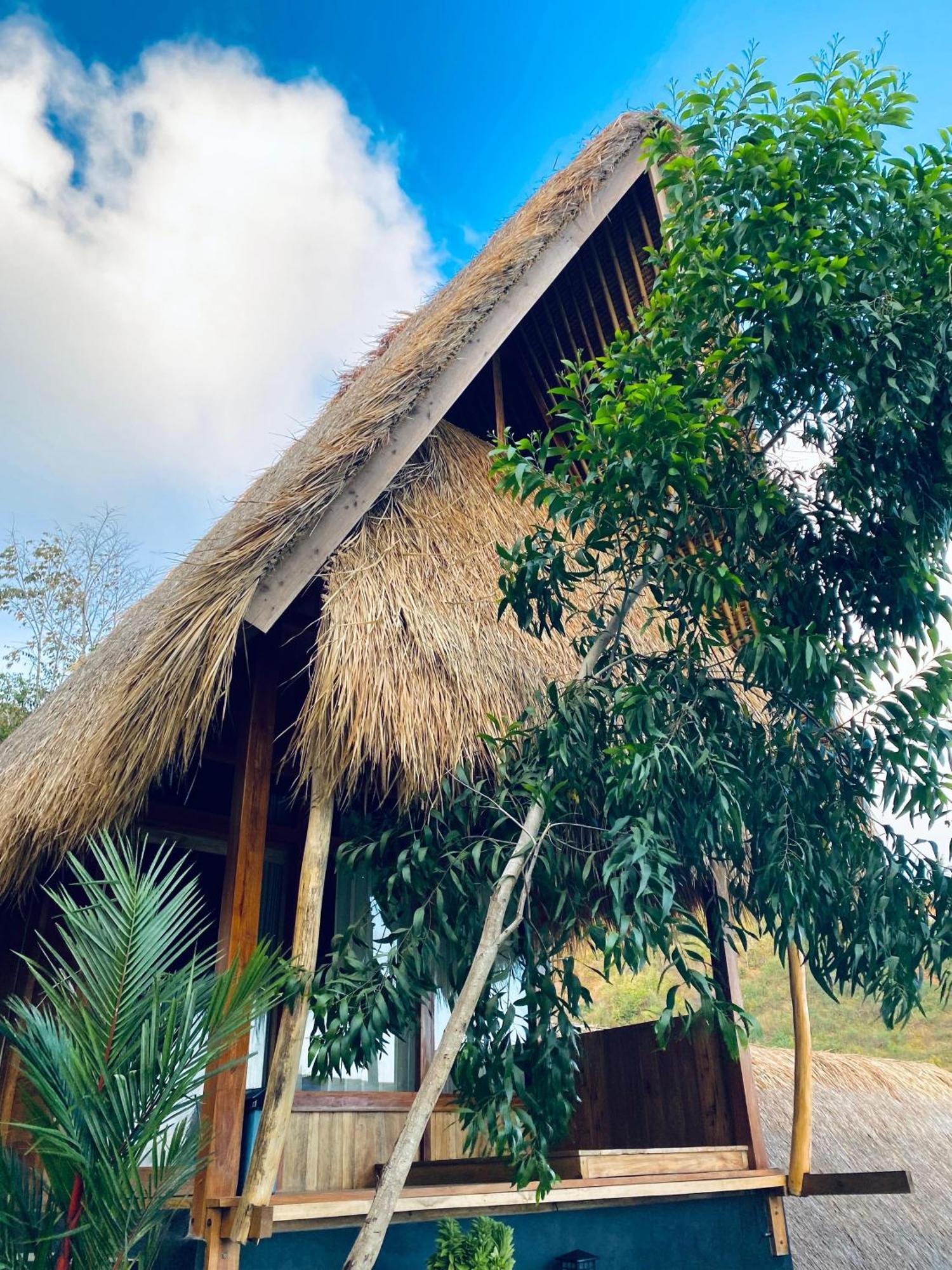 Sky Mountain Views Hotel Kuta  Eksteriør billede
