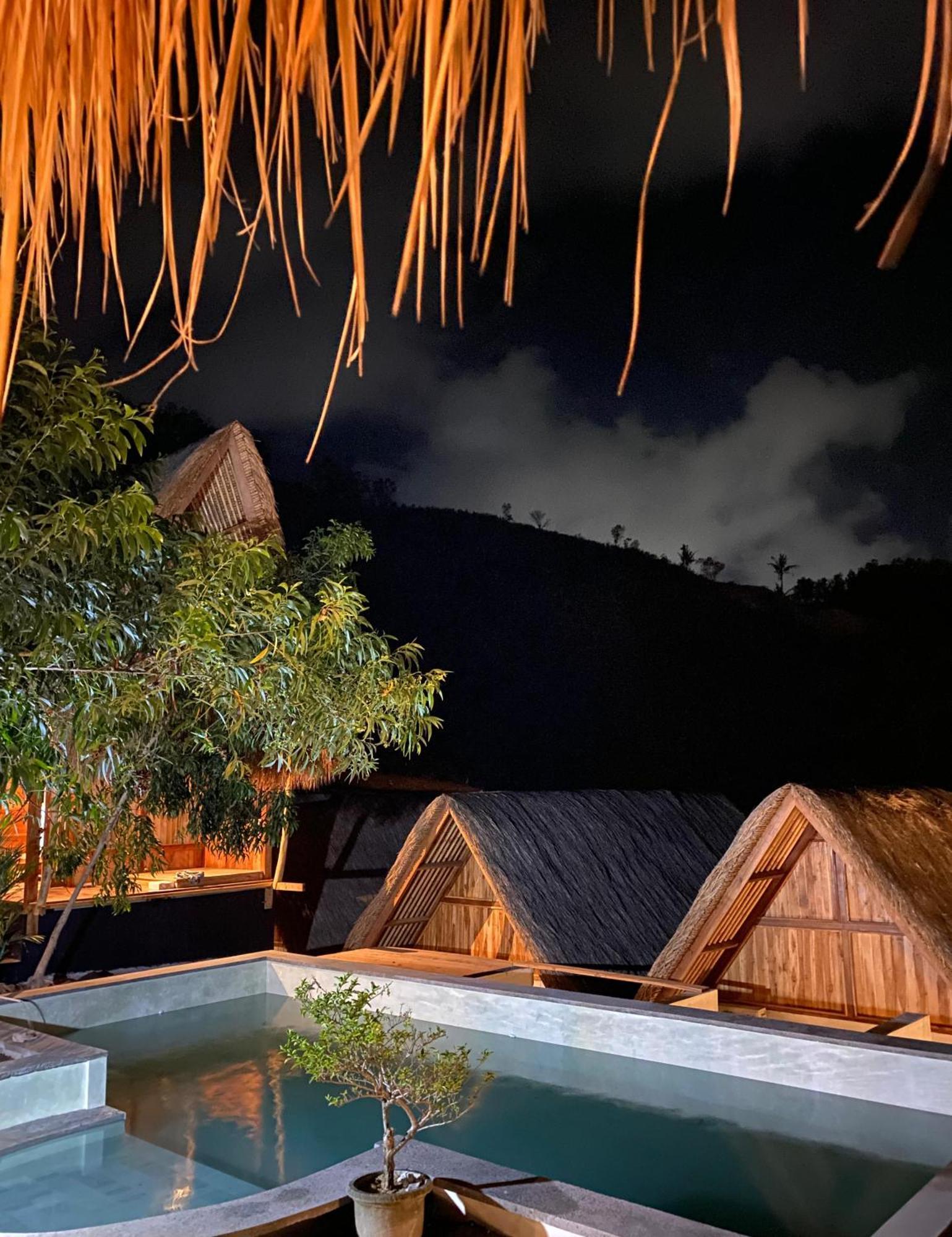 Sky Mountain Views Hotel Kuta  Eksteriør billede